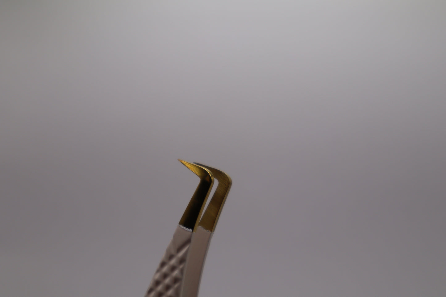 Divine Touch Volume Tweezer ✨